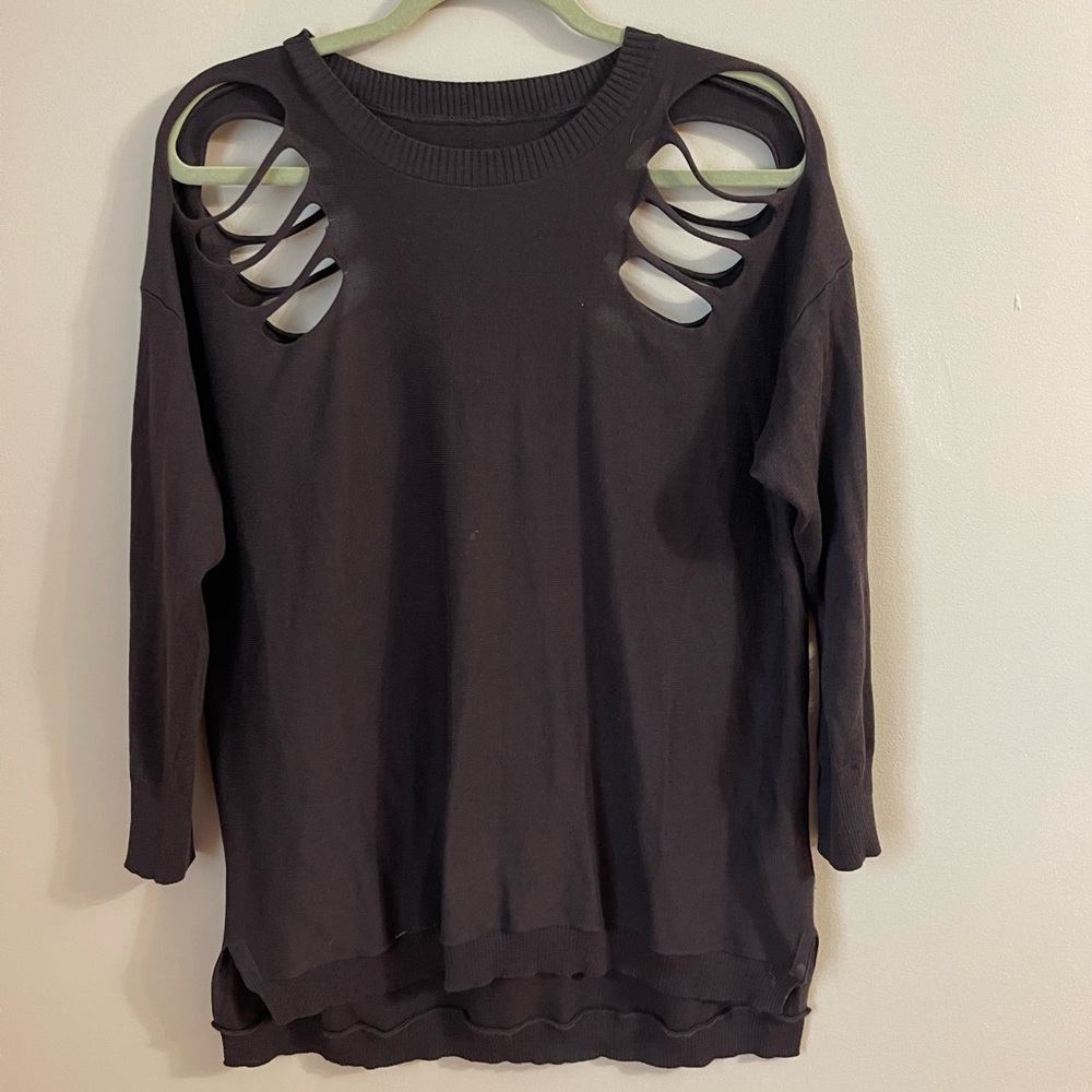Planet By Lauren G Distressed Top